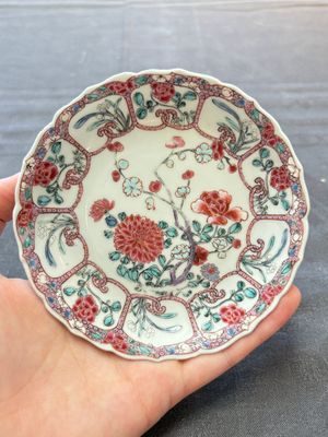 Six sets of Chinese famille rose cups and saucers, Yongzheng/Qianlong — photo 3