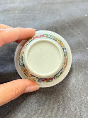 Six sets of Chinese famille rose cups and saucers, Yongzheng/Qianlong — photo 48