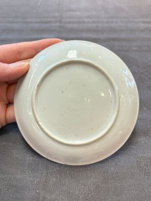 Six sets of Chinese famille rose cups and saucers, Yongzheng/Qianlong — 照片 8