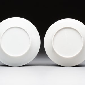 Six sets of Chinese famille rose cups and saucers, Yongzheng/Qianlong — 照片 5