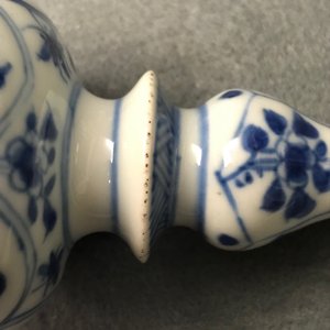 Six small Chinese blue and white vases, Kangxi — 照片 14