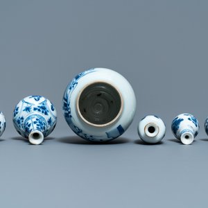 Six small Chinese blue and white vases, Kangxi — 照片 6