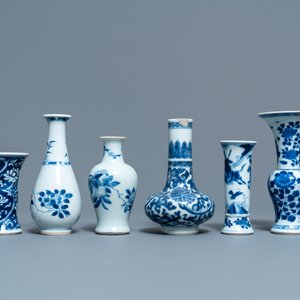 Six small Chinese blue and white vases, Kangxi — 照片 4