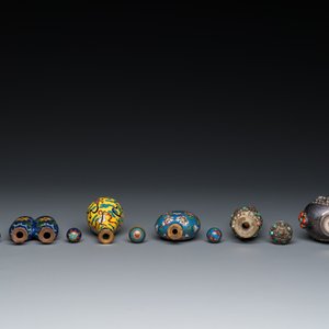 Six tabatières en argent et émaux cloisonnés, Chine, 19/20ème — photo 5