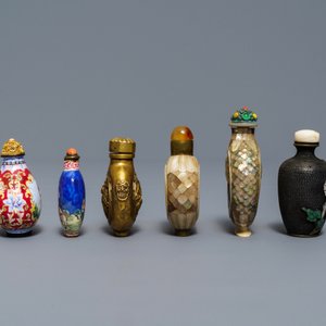 Six tabatières en émaux de Canton et Pékin, nacre et cuivre doré, Chine, 18/19ème — photo 5