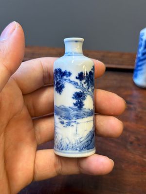 Six tabatières en porcelaine de Chine en bleu et blanc, 19ème — photo 27