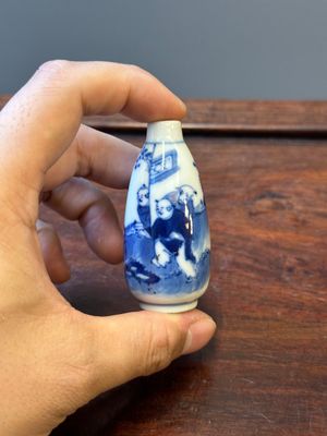 Six tabatières en porcelaine de Chine en bleu et blanc, 19ème — photo 8