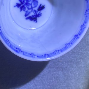 Six tasses (couvertes) et soucoupes en porcelaine de Chine en bleu et blanc, Kangx — photo 12