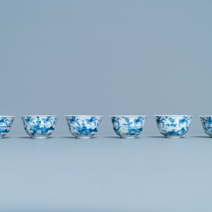 Six tasses et huit soucoupes en porcelaine de Chine en bleu et blanc, Kangxi — photo 4