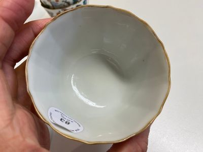 Six tasses et soucoupes en porcelaine de Chine famille rose, marque et époque de Xianfeng — photo 11