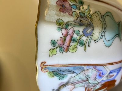 Six tasses et soucoupes en porcelaine de Chine famille rose, marque et époque de Xianfeng — photo 12