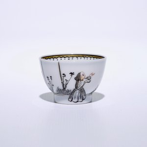 Six tasses et soucoupes miniatures en porcelaine de Chine grisaille  à décor de jésuites, Qianlong — photo 6