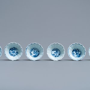 Six tasses, six soucoupes et un bol en porcelaine de Chine en bleu et blanc, Ming et Kangxi — photo 15
