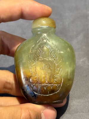 Six various Chinese agate, jade and glass snuff bottles, 19/20th C. — photo 14