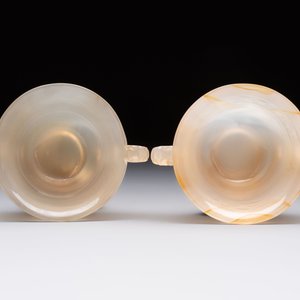 Six various Chinese agate, soapstone and serpentine wares, 19/20th C. — photo 14