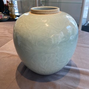 Six various Chinese blue and white, celadon and famille rose porcelain wares, 19/20th C. — photo 48