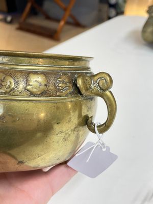 Six various Chinese bronze censers, 19/20th C. — photo 54