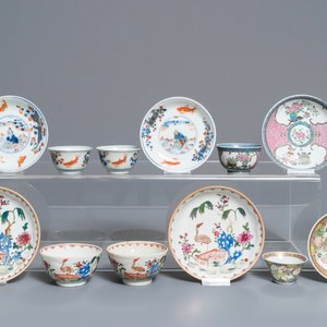 Six various Chinese famille rose and Imari-style cups and saucers, 18th C. — 照片 1