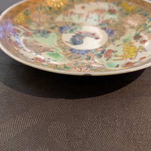 Six various Chinese famille rose and Imari-style cups and saucers, 18th C. — 照片 15