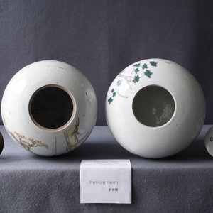 Six various Chinese famille rose and qianjiang cai vases, 19/20th C. — photo 19