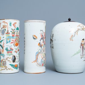 Six various Chinese famille rose and qianjiang cai vases, 19/20th C. — photo 3