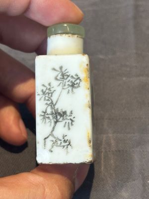 Six various Chinese famille rose snuff bottles, Zhou Hongkui 周洪葵造 mark, 19th C. — foto 3