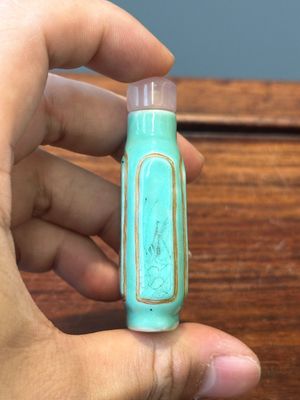 Six various Chinese famille verte and rose snuff bottles, shou mark, 19/20th century — photo 5