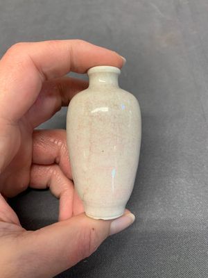 Six various Chinese ge-type and copper-red snuff bottles, 19th C. — photo 27