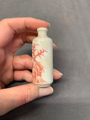 Six various Chinese ge-type and copper-red snuff bottles, 19th C. — photo 36