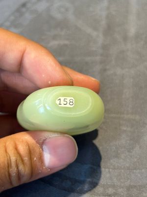 Six various Chinese hardstone and jade snuff bottles, 19/20th C. — 照片 30