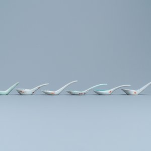 Six various Chinese porcelain spoons, 19/20th C. — photo 5