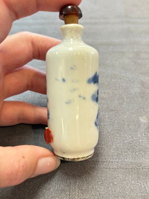 Six various Chinese snuff bottles, 19/20th C. — photo 12