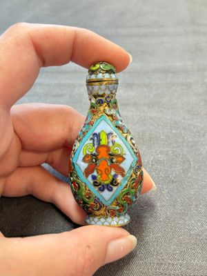 Six various Chinese snuff bottles, 19/20th C. — photo 17