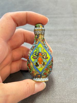 Six various Chinese snuff bottles, 19/20th C. — photo 19