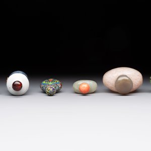 Six various Chinese snuff bottles, 19/20th C. — photo 7