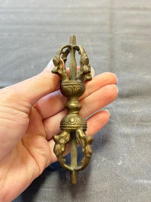 Six various Tibetan ritual objects, 19/20th C. — photo 10