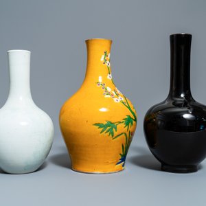 Six vases en porcelaine de Chine monochrome, 18ème et après — photo 11