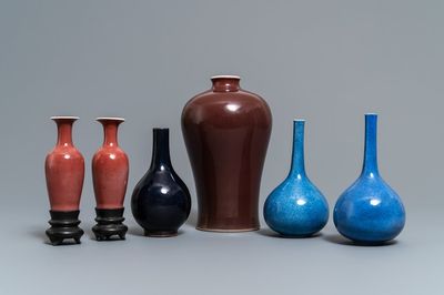 Six vases en porcelaine de Chine monochrome, Kangxi et après