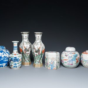 Six vases et un pot couvert en porcelaine de Chine, 19/20ème — photo 1