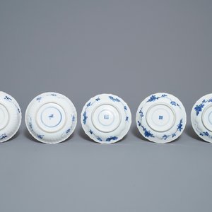 Sixteen Chinese blue and white cups and saucers, Kangxi — photo 3