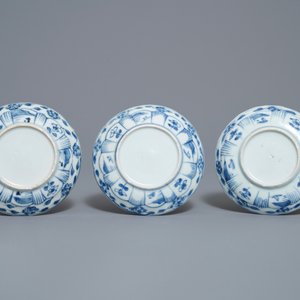 Sixteen Chinese blue and white cups and saucers, Kangxi — photo 9