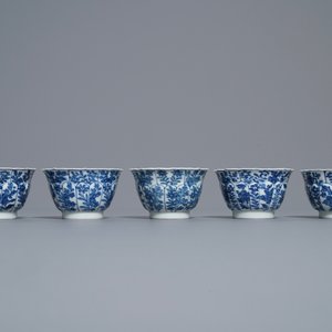 Sixteen Chinese blue and white cups and saucers, Kangxi — photo 10