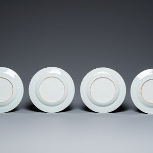 Sixteen Chinese famille rose plates, Yongzheng and later — 照片 3