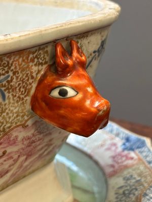 Soupière couverte sur son support en porcelaine de Chine famille rose de Canton à décor mandarin, Qianlong — photo 13