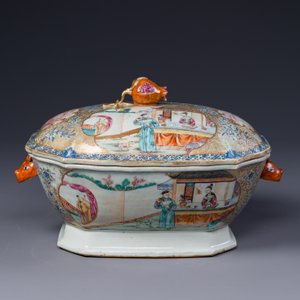 Soupière couverte sur son support en porcelaine de Chine famille rose de Canton à décor mandarin, Qianlong — photo 2