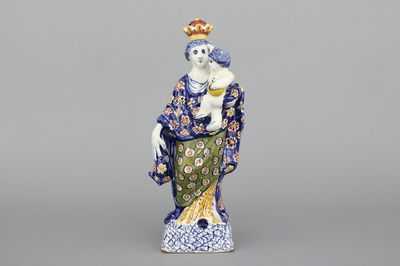 Statue de la Madonne avec enfant en faïence de Delft, polychrome, 18e