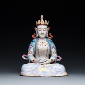 Statuette de Bouddha Amitayus en porcelaine de Chine famille rose sur socle, 19/20ème — photo 3