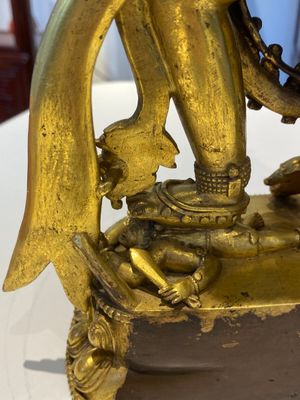 Statuette de Sarvabouddha Dakini en bronze doré, Sino-Tibet, probablement 15ème — photo 16