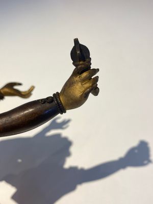Statuette de Yamantaka en bronze doré, Sino-Tibet, probablement 17/18ème — photo 24