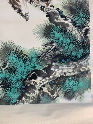 Su Yunchang 蘇運昌: 'Eagle', ink and colour on paper, 20th C. and Dong Liangguan 董良觀: 'Eagle', ink and colour on paper, 20th C. — photo 9